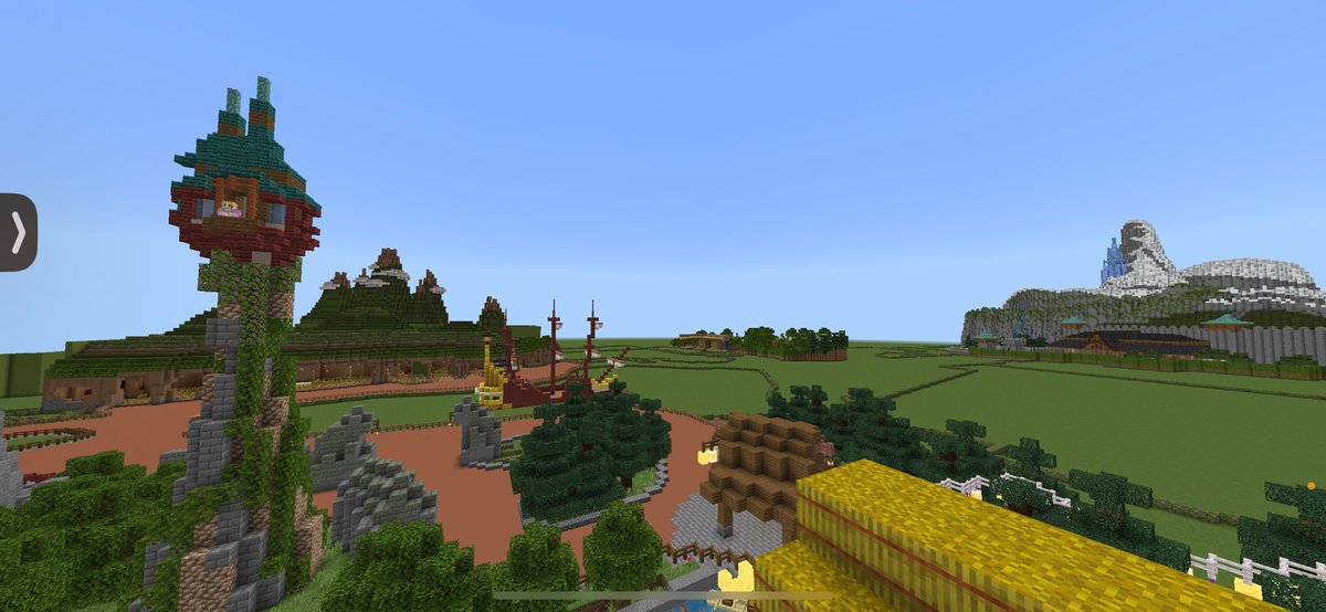 [Minecraft]ファンタジースプリングス
描画距離を上げて高い場所から撮影♪

#minecraft #minecraft建築 
#東京ディズニーシー 
#ファンタジースプリングス