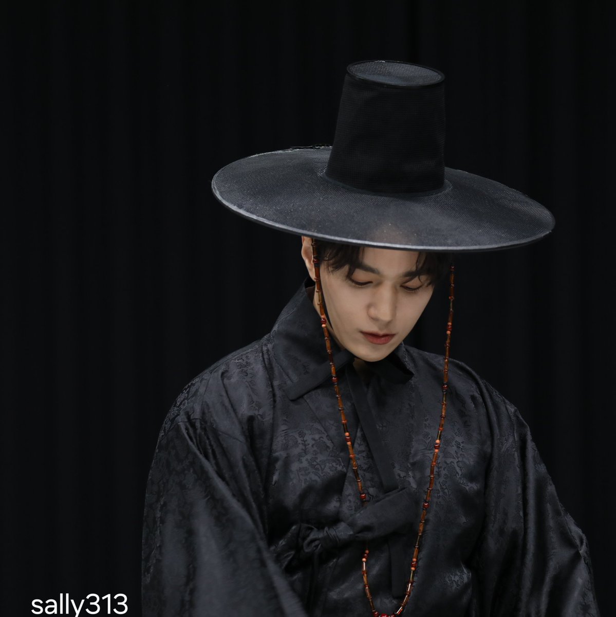 #명수 #엘 #김명수 #L #Refresh #INFINITE #인피니트 

250726 디마뮤 팬싸