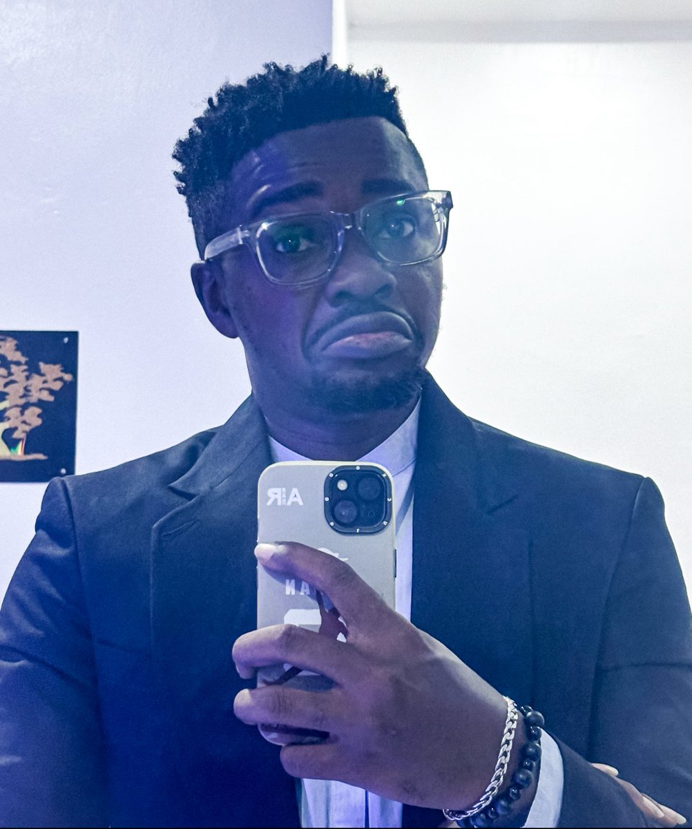 Deethevan's tweet image. Woke up torn on what to wear to church, English or Native. Started with English, felt unsure, and within minutes switched to Native.
And somehow, it still worked. Sometimes in life, you just have to pick something, start moving, and adjust as you go. Indecision doesn’t mean…