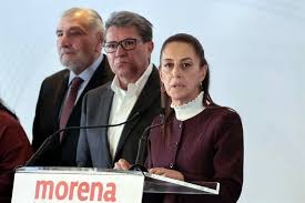 palito35's tweet image. Las prioridades de Morena son evidentes, mientras se entretienen vendiendo Chocolate Bienestar con sellos de advertencia por su exceso de calorías, azúcares y grasas, los hospitales no tienen las medicinas ni equipamiento, censuran a ciudadanos y protegen a políticos corruptos.