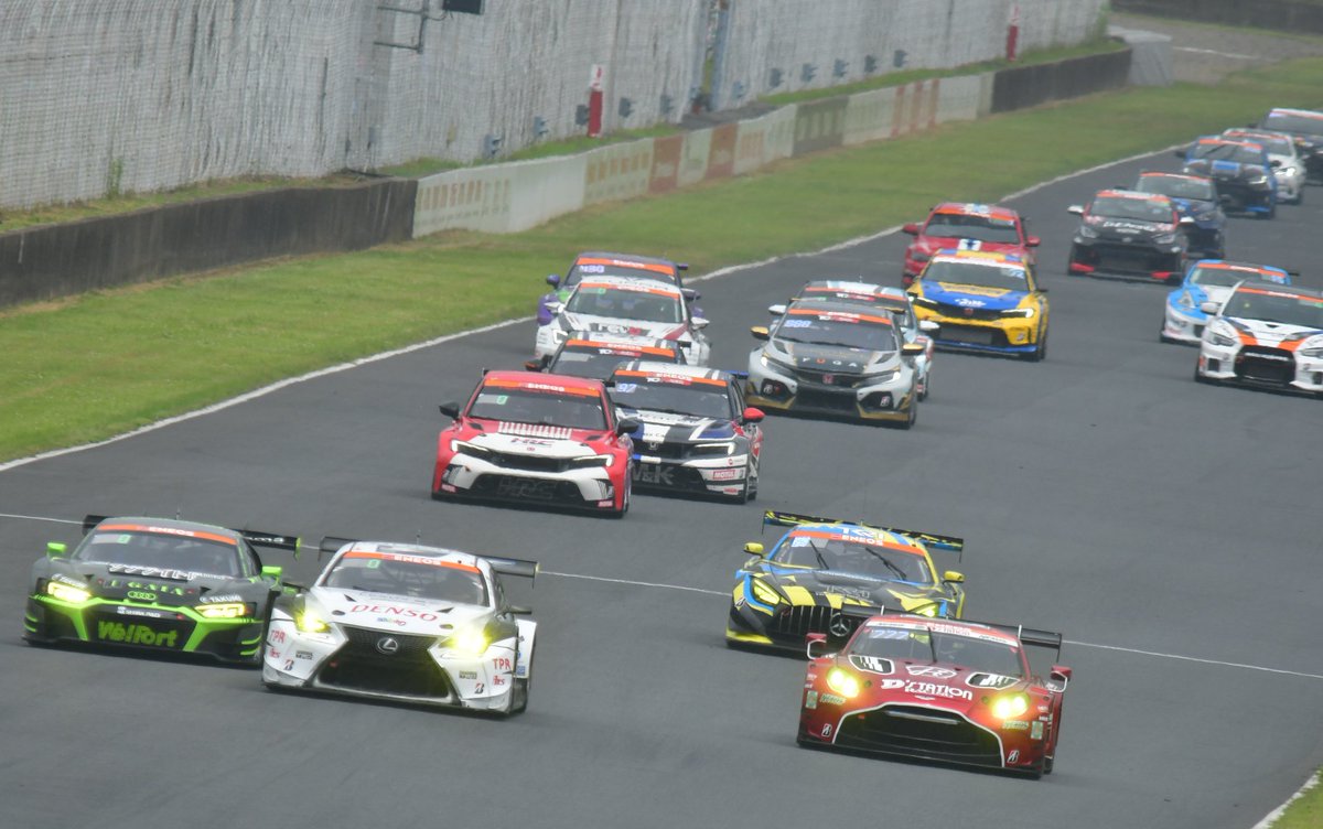 Pp1Zf1's tweet image. 今年初のオートポリスは
「スーパー耐久」
やっぱりモータースポーツ観戦は楽しい(*´ω`*)
久しぶりに一眼レフをガッツリ使いましたわ📸
#スーパー耐久
#オートポリス
#モータースポーツ