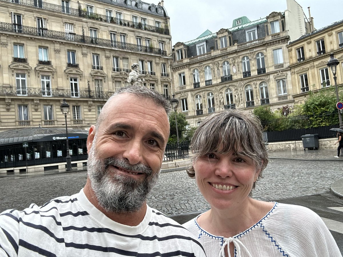 mcaballero's tweet image. Os diría que estoy en Paris a ver el final del Tour de Francia, pero no tenía ni idea hasta este jueves q nos lo íbamos a encontrar 😭🤣
Desconecto de por aquí unos días, sed buenos!