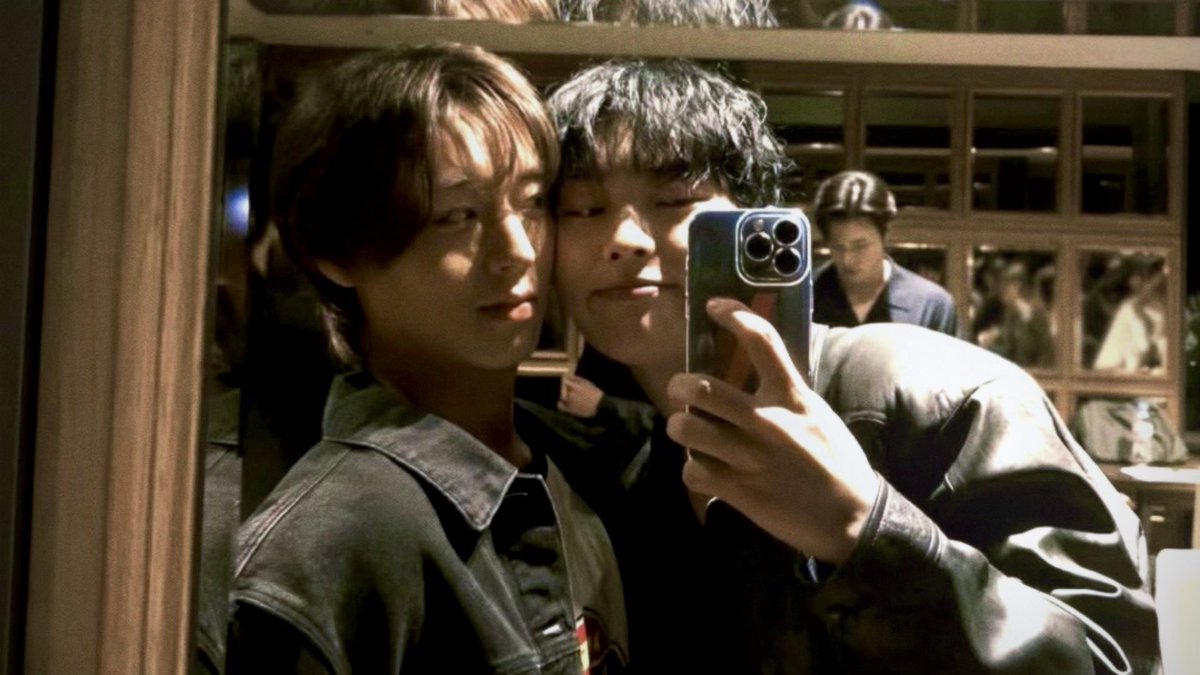 atrinaline's tweet image. boyfriends and girlfriends &amp;lt;3