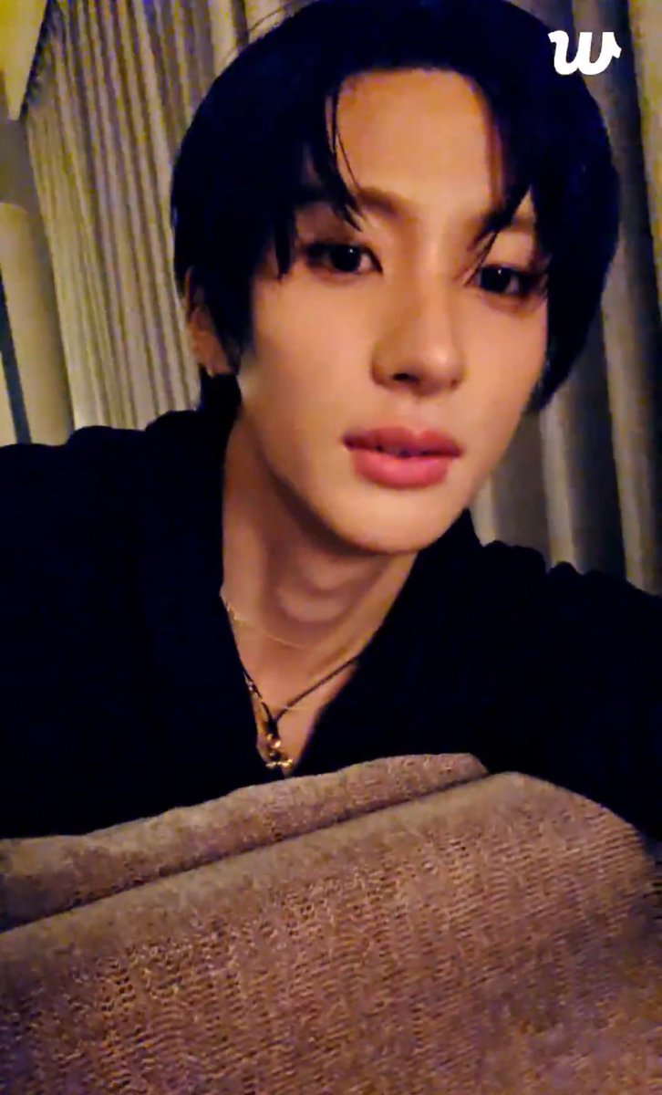 alltimeton's tweet image. 이씨발목