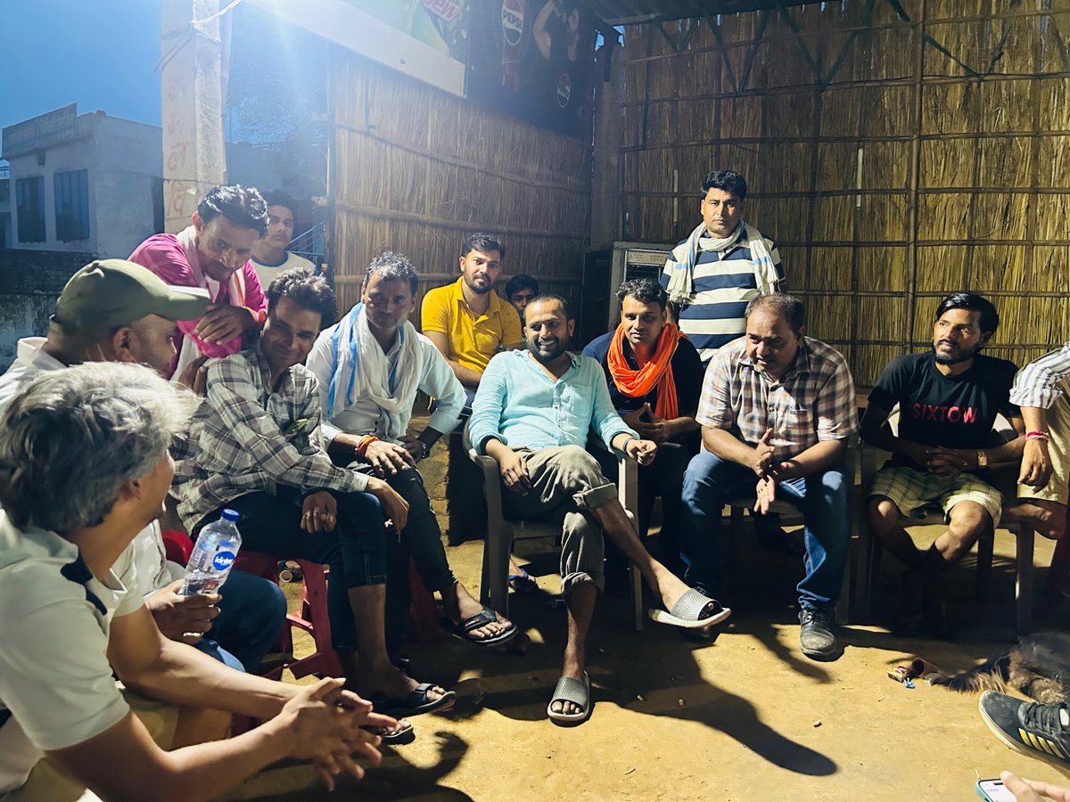 Arjun_Mehar's tweet image. लालसोट में भाइयों के साथ.!