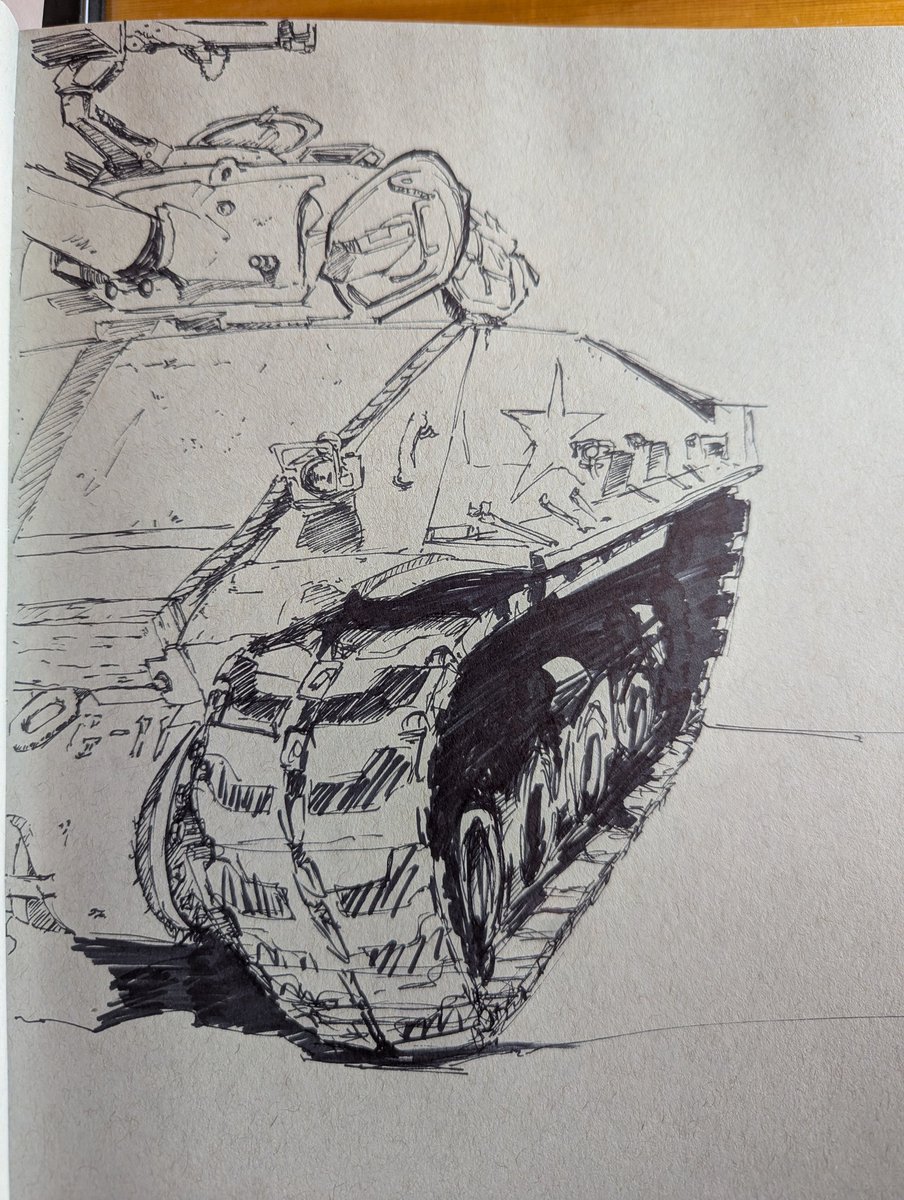 RodBobbie's tweet image. Day at an armor museum and a #girlsundpanzer study #panzerwagen #tanks