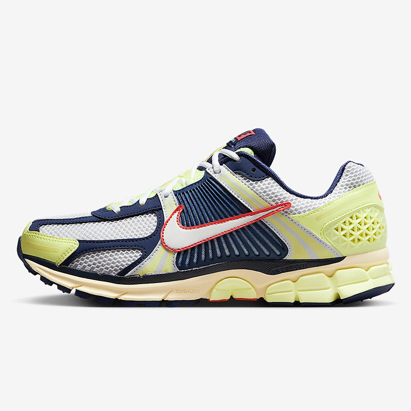 KicksDeals's tweet image. Select sizes are 40% OFF for the barely volt/midnight navy-white Nike Zoom Vomero 5 at $96.78 + FREE shipping.

BUY HERE -&amp;gt; tinyurl.com/e226x5wh (use promo code SPORT at checkout)