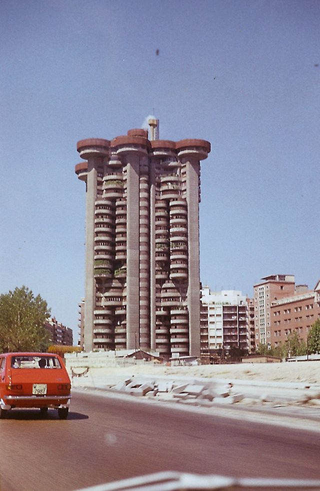 ¿Qué te parecen las Torres Blancas de Madrid en 1973?
