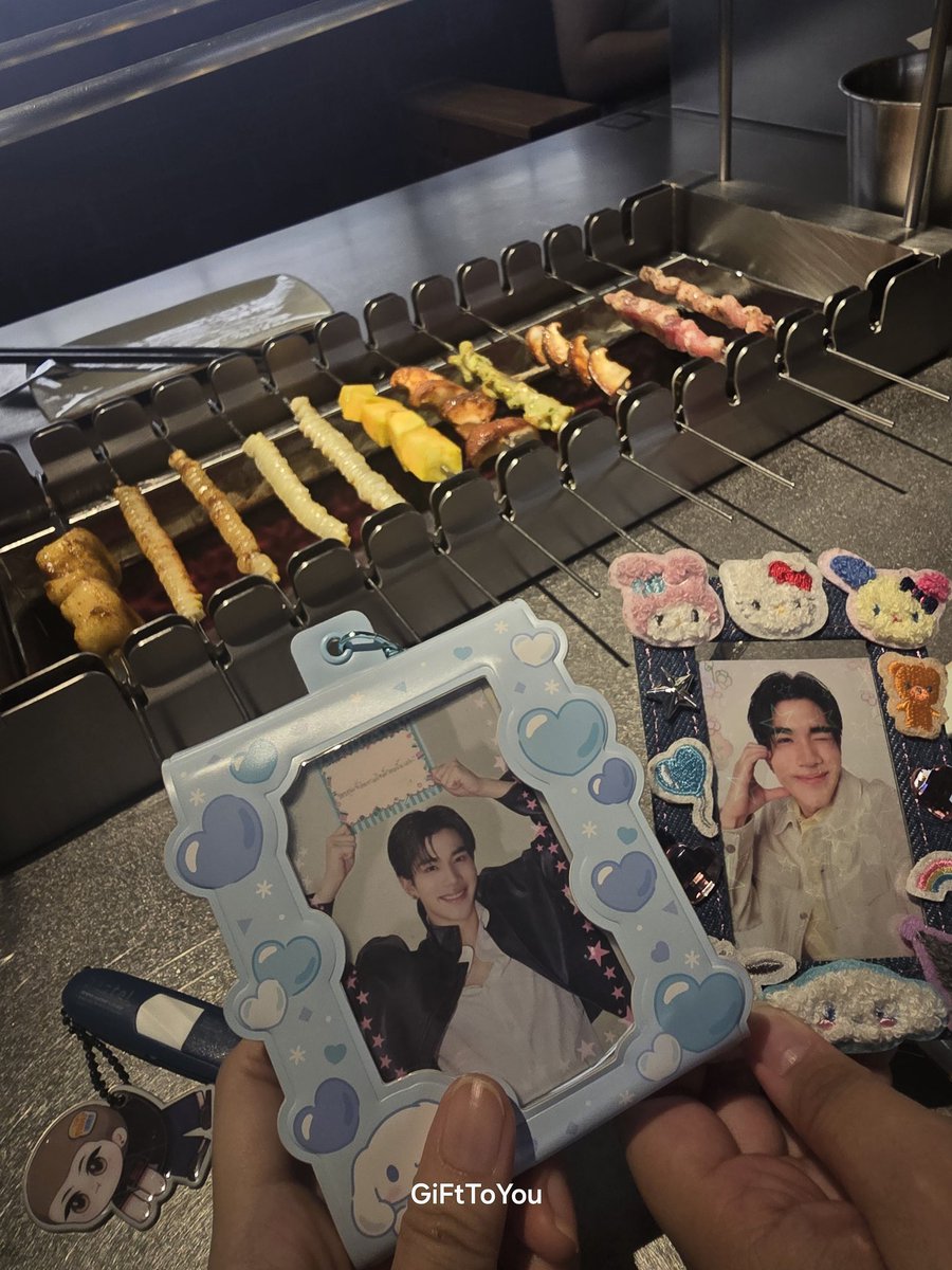 GiFtToYou1's tweet image. ร้านที่รอคิวตั้งแต่ 6 โมง... แม่น้องโฟ้ดได้กินแล้วจ้า 🤣 w-@Nong4thsocute