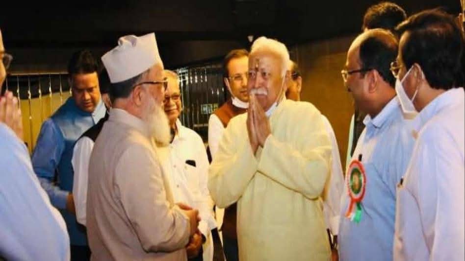 इसमें पहचानो जाहिल कौन ?
ये भी जानो माहिल कौन .??
|| भाजपा अपने एजेंटों से देश की महिलाओं का अपमान करवा रही ||