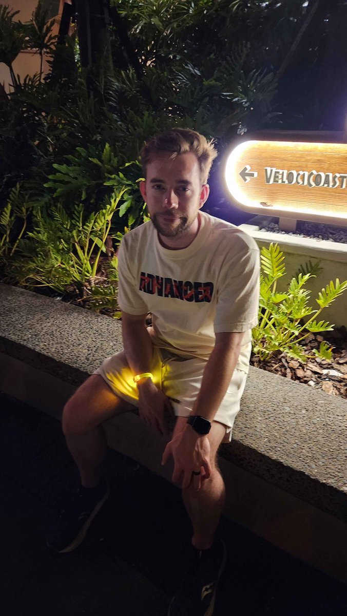 Mr. Fruit tweet media