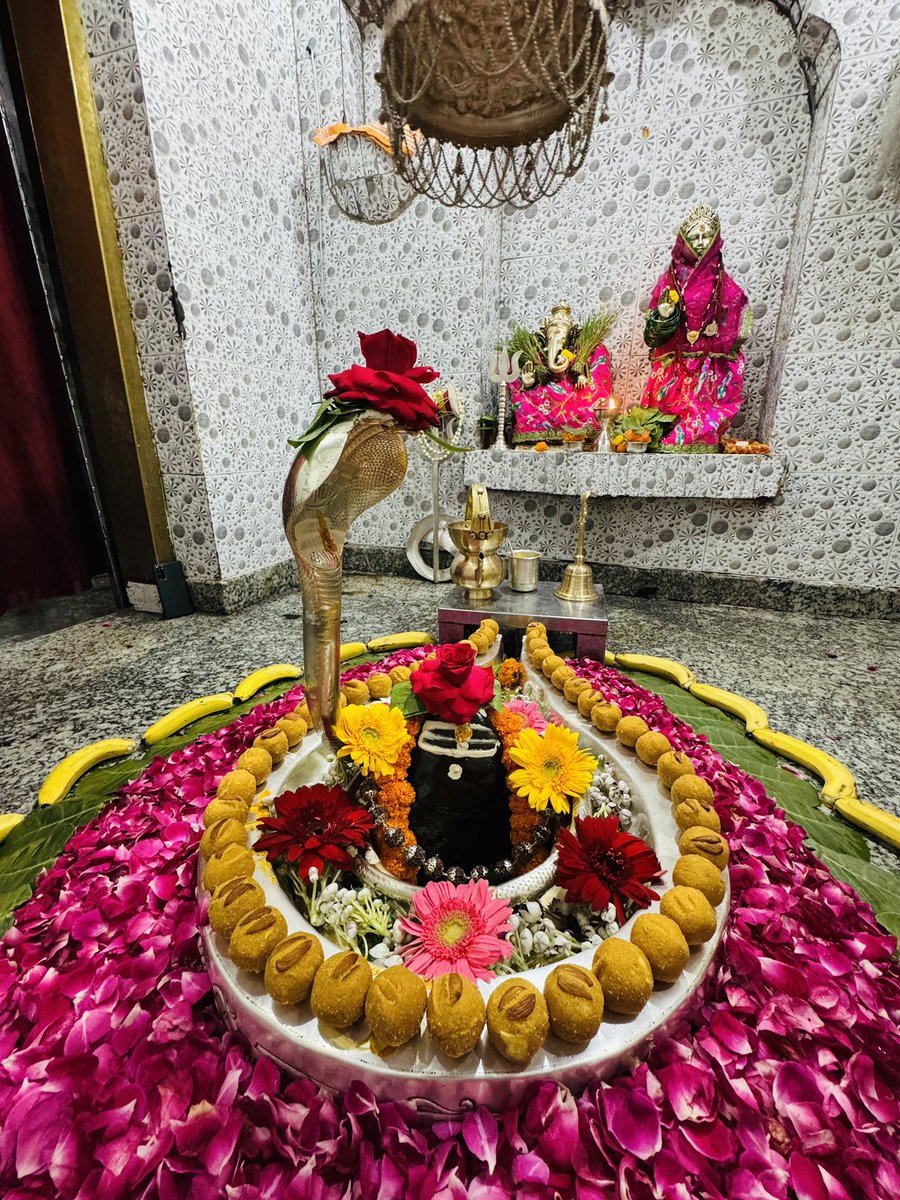 neelkanthtemple's tweet image. शुभ रात्रि श्री नीलकंठ महादेव जी
📍 श्री नीलकंठ महादेव मंदिर उत्तराखंड