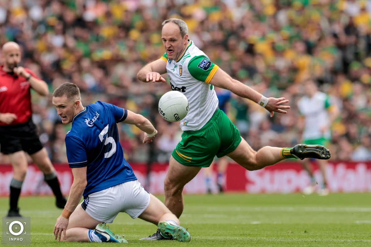 Inphosports's tweet image. Kerry lead at the half!
David Clifford leading the way with some spectacular 2 Pointers! 😲