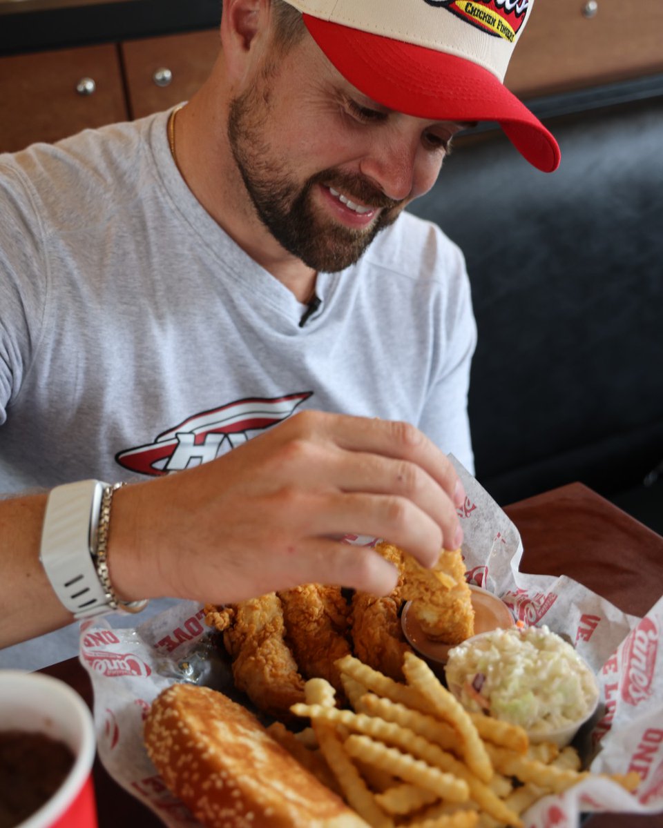 TXMotorSpeedway's tweet image. Mood when someone mentions getting @raisingcanes but we're already there!
Happy National Chicken Finger day! 🐔
@StenhouseJr | #NASCARatTMS
