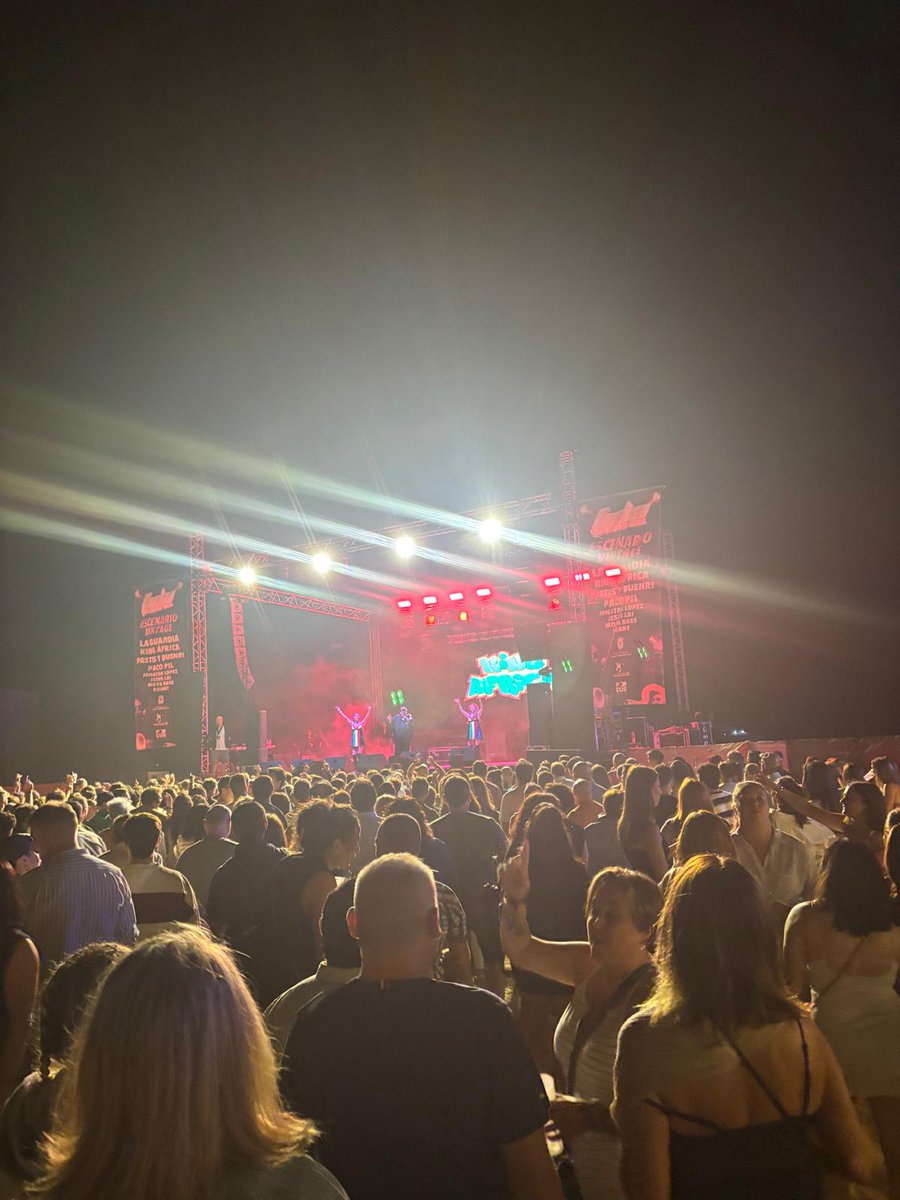 La música fue protagonista la pasada noche con el II FIDA Festival y que fue todo un éxito. Dos escenarios, más de 20 artistas y nueve horas de fiesta en el Recinto Piscina cubierta. <a href="/APedroneras/">Ayto Las Pedroñeras</a> <a href="/PedronerasFIDA/">Feria Internacional del Ajo Las Pedroñeras</a> <a href="/igp_ajomorado/">IGP AJO MORADO</a> <a href="/FestivalFIDA/">FIDA</a>