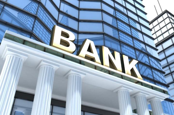 BocchiAnything's tweet image. Ryo and Bocchi attempt robbing a bank. They were not that successfull.