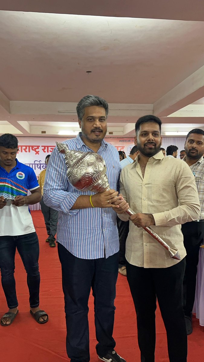 RRPSpeaks's tweet image. महाराष्ट्र राज्य कुस्तीगिर परिषदेच्या अध्यक्षपदी बिनविरोध निवड झाल्यानंतर कुस्तीसह विविध क्षेत्रातील मंडळींनी आणि माझ्यावर व कुस्तीवर प्रेम करणाऱ्या मंडळींनी भेटून शुभेच्छा दिल्या. या सर्वांचे मनापासून आभार!