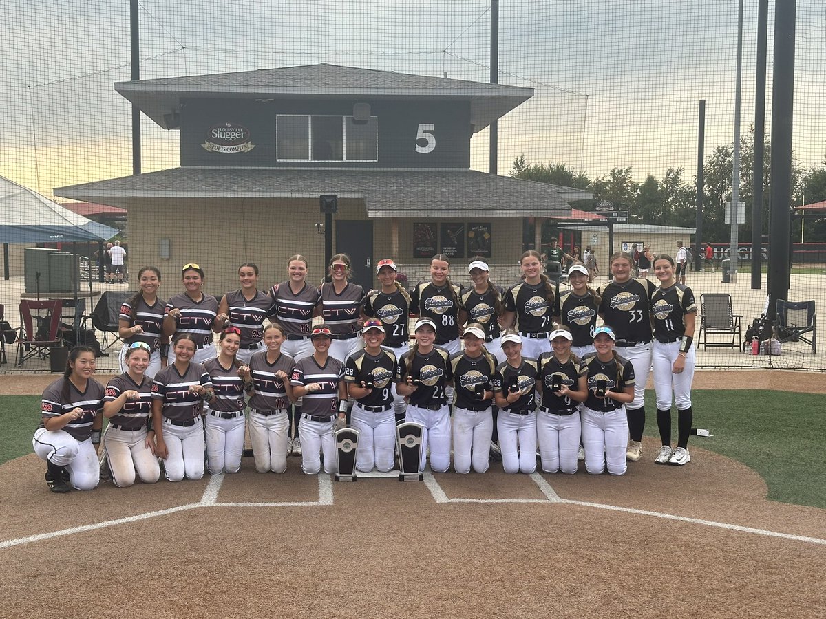 Ctw14u's tweet image. What a week at the USSSA 14u nationals in Peoria taking 2nd place! Girls fought hard through heat and made memories along the way. Hailey and Piper received offensive and defensive MVP from tourney officials. Thank-you to the families for your support this season!