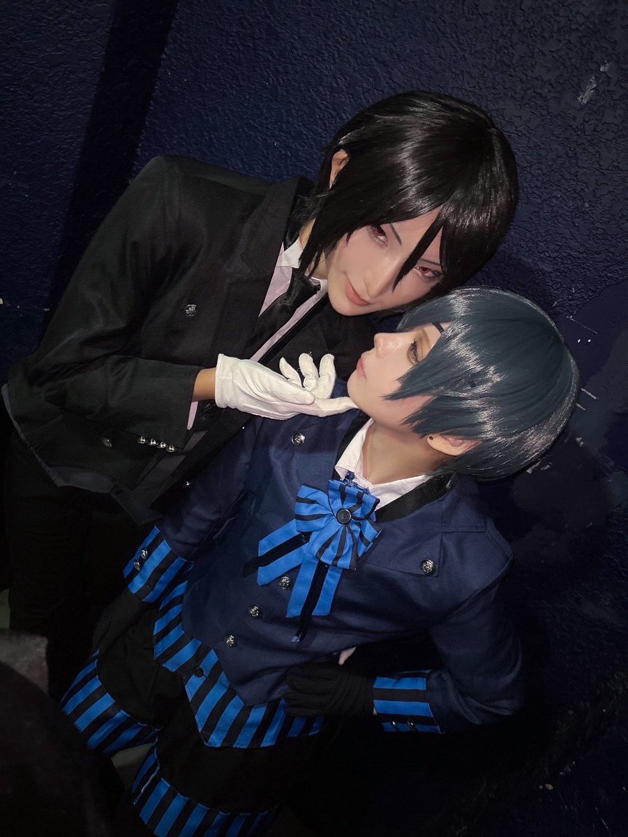 keimaru_piyo02's tweet image. Cosplay 黒執事
アニウンお疲れ様でした〜〜〜〜〜〜!
もうねもうね大念願の黒執事でのコスパフォに出れて本当に嬉しかった😭
先週ヴィランでパフォ出てその後からの振り入れだったので、1週間でみんな頑張りました。…