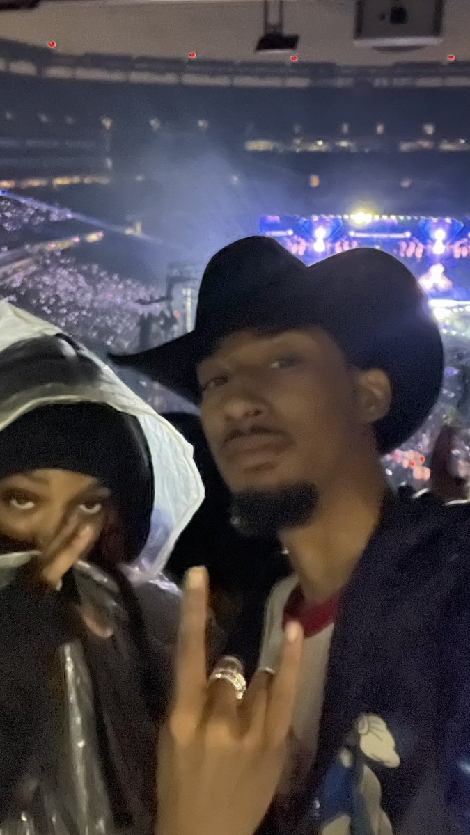 YonceBarbie_'s tweet photo. Happy to be apart of history #CCTFinalRide ๐ https://t.co/gtb2jMh9T2