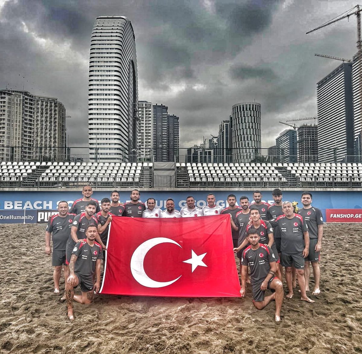 gurkanelci's tweet photo. 🇹🇷
.
.
#millitakımlar
#beachsoccer https://t.co/uvBXk1JSc4