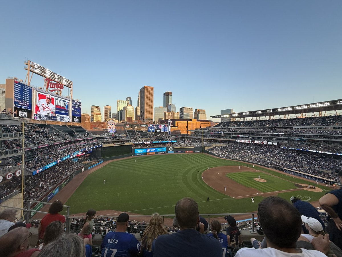 SamNeher24's tweet image. Target Field. Ballpark 25/30
