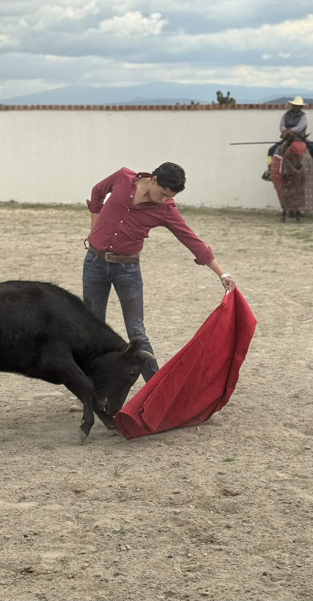 Sintiéndolo mucho