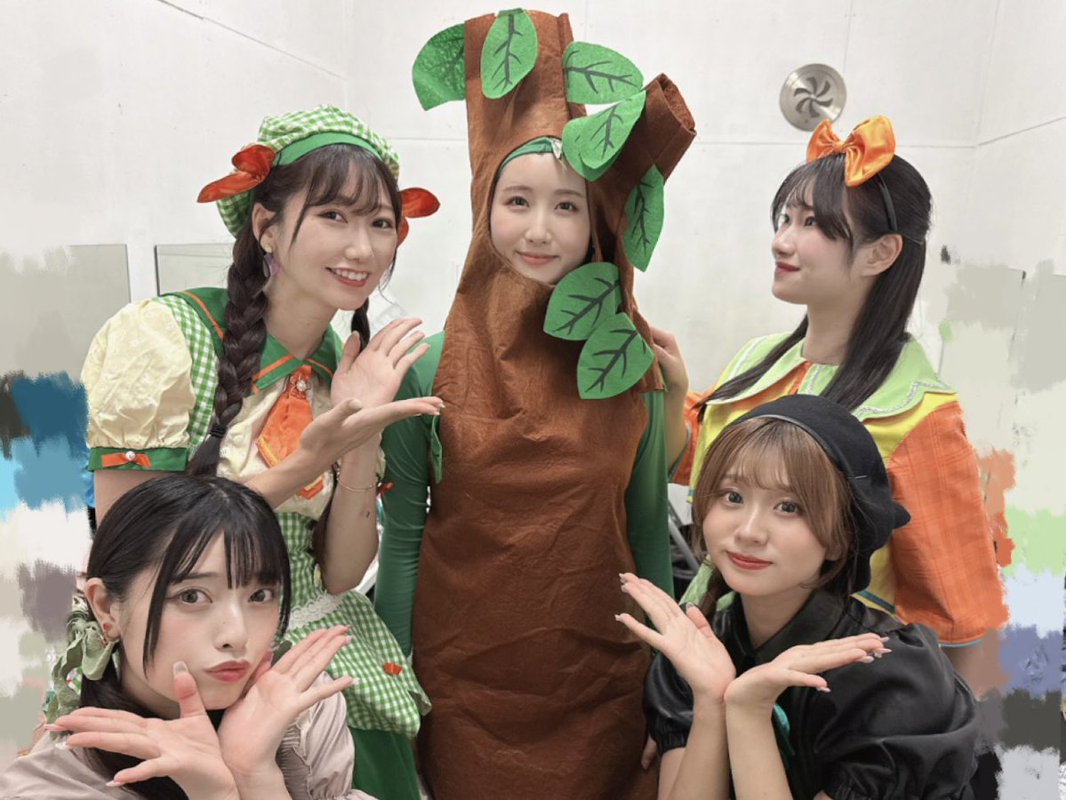 meguguuuu's tweet image. #まめちゃん生誕2025
本当に1日ありがとうございました💍🌱✨
なんだかこんなにうちら出番あったんだ?!
ってくらいたくさん詰め込んだ生誕祭🥳
みんなニコニコ温かい空間だったなあ🔆
来てくれる人にとにかく日頃の感謝を伝えたい、楽しんでもらいたいってまめちゃん言ってたけど、…