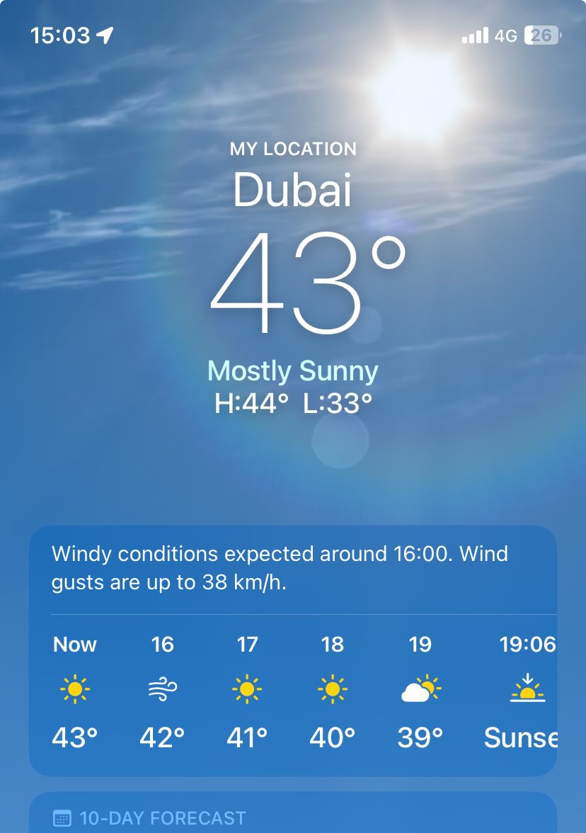 CharmingR0gue's tweet image. Too hot ro even go to the pool