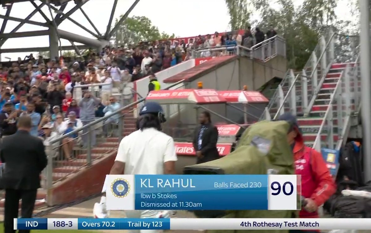 123PerthGOD's tweet image. No selfless drama, no fake injuries before SENA tours, that's KL Rahul for you 🫡
Well played champ 🔥