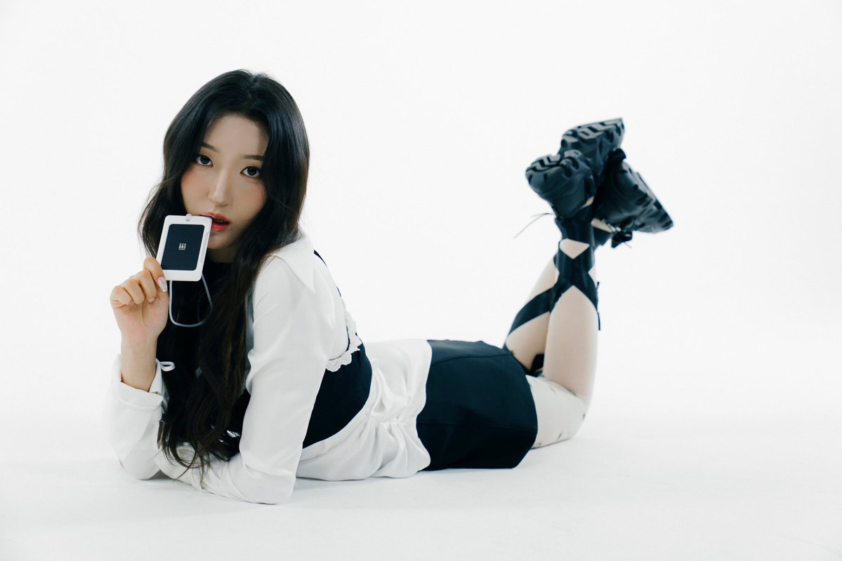 nugupromo's tweet image. iii have revealed their 6th new member, Huran, formerly of Universe Ticket!
@I_I_I_official