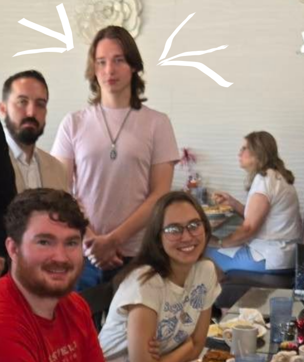 FlatTrads's tweet image. Hello darkness my old friend.... 
Religious hippies hubbie. Does he look like a happy man?