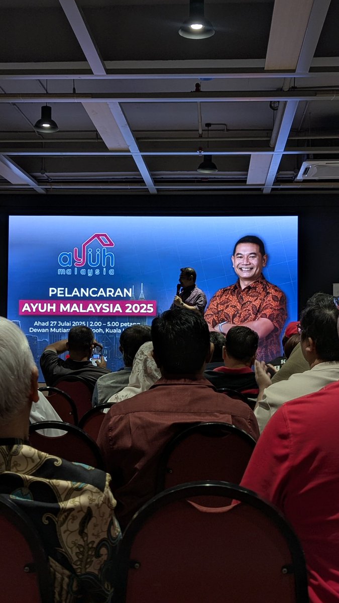 sruliam's tweet image. Selesai Pelancaran Ayuh Malaysia 2025. Akhirnya sempat juga bergambar bersama @haziqazfarishak , YB @akmalnasir dan YB @Rodziah_Ismail
#AyuhMalaysia