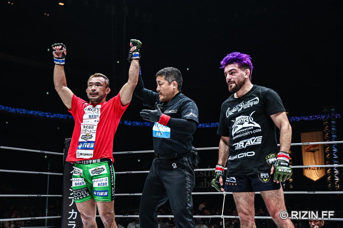 RIZIN FF OFFICIAL (@rizin_pr) on Twitter photo ✏️試合結果レポート✏️
👊#超RIZIN4 真夏の喧嘩祭り👊
⚔️第2試合⚔️
#RIZINフライ級トーナメント2025🏆1回戦
RIZIN MMAルール 57.0kg
🟥#ホセトーレス/<a href="/ShortyTorresMMA/">Jose Shorty Torres</a>🇺🇸【LOSE】
ーーー🆚ーーー
🟦#扇久保博正/<a href="/Hiromasa0401/">扇久保博正 Hiromasa Ougikubo</a>🇯🇵【WIN】🏆
3R 判定(0-3)
📝試合レポート↓
jp.rizinff.com/_ct/17780668 ✏️試合結果レポート✏️
👊#超RIZIN4 真夏の喧嘩祭り👊
⚔️第2試合⚔️
#RIZINフライ級トーナメント2025🏆1回戦
RIZIN MMAルール 57.0kg
🟥#ホセトーレス/<a href="/ShortyTorresMMA/">Jose Shorty Torres</a>🇺🇸【LOSE】
ーーー🆚ーーー
🟦#扇久保博正/<a href="/Hiromasa0401/">扇久保博正 Hiromasa Ougikubo</a>🇯🇵【WIN】🏆
3R 判定(0-3)
📝試合レポート↓
jp.rizinff.com/_ct/17780668