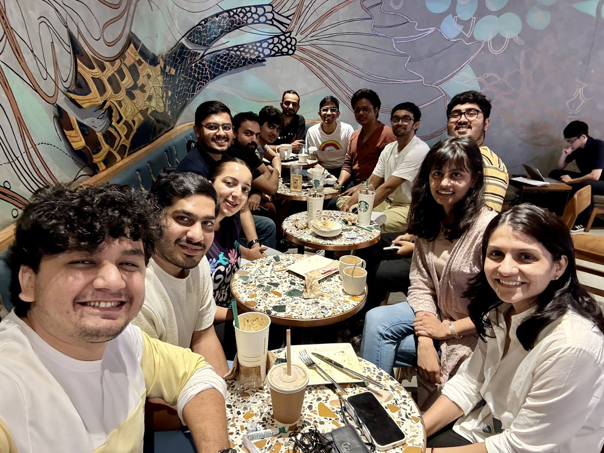 _yogeshsingh's tweet image. Such a fine day! 🙂
Another fun session of discussions with such a talented group of developers from @swift_mumbai community 🤝
These `Sip n Swift` meetups are turning out to be goldmine of refreshing talks on everything iOS & ai! 🍎
#mumbai #swift #iOS #apple #meetup #ai