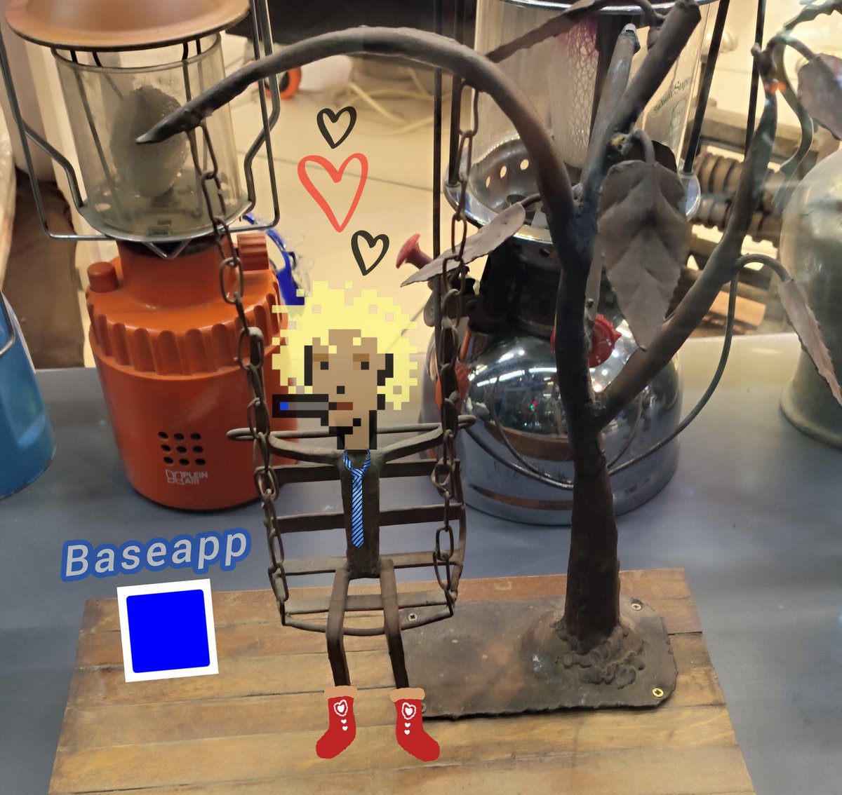 H S D  Legends
Built it. Launched it. Now he swings free