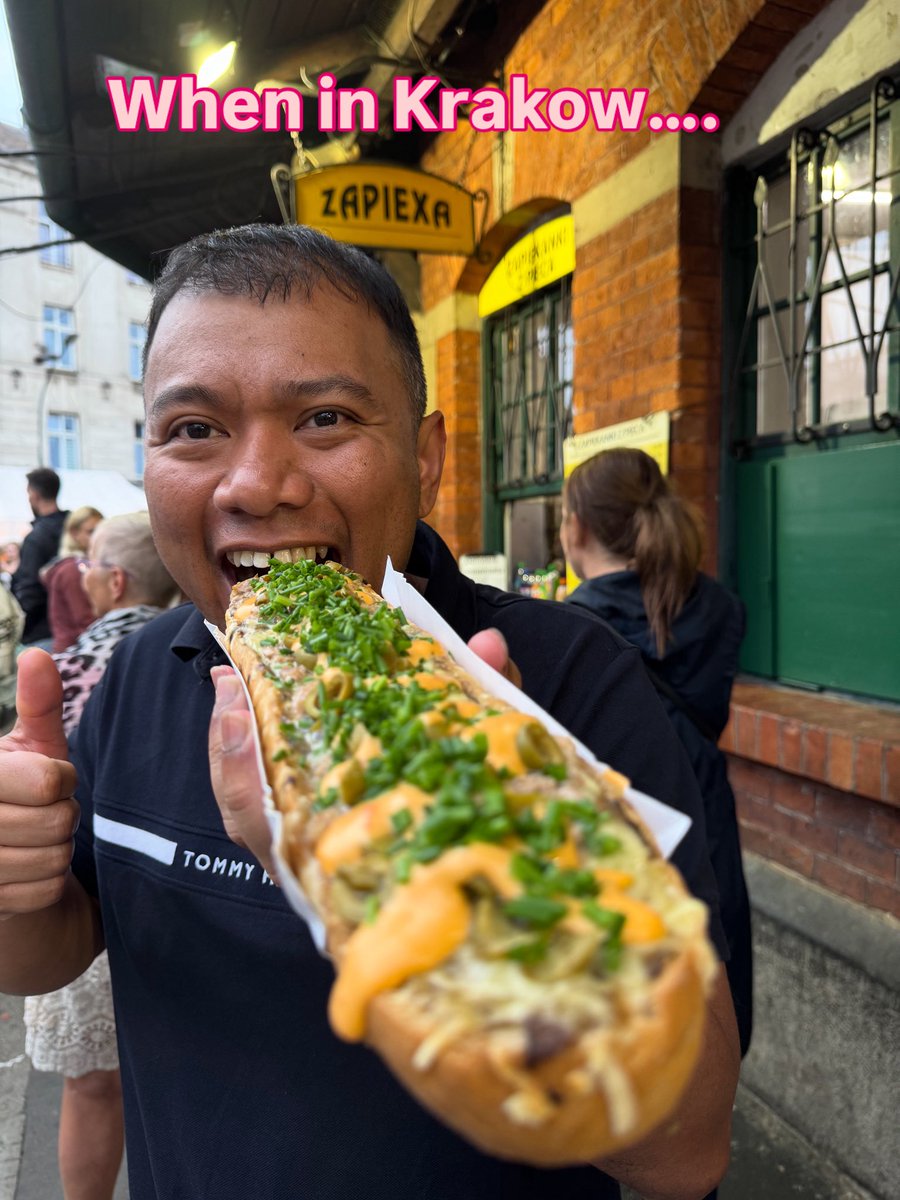 Md Yuzaiful Md Yusof (@yuz6yusof) on Twitter photo Krakow, Poland 🇵🇱❤️. Beautiful city and friendly people #Poles. Learned a lot while on weekend vacation #wawelcastle #waweldragon #marketsquare #clothhall #auschwitz #pierogi 🥟 #zapiekanki 🍕 #vistulariver #plantypark Krakow, Poland 🇵🇱❤️. Beautiful city and friendly people #Poles. Learned a lot while on weekend vacation #wawelcastle #waweldragon #marketsquare #clothhall #auschwitz #pierogi 🥟 #zapiekanki 🍕 #vistulariver #plantypark