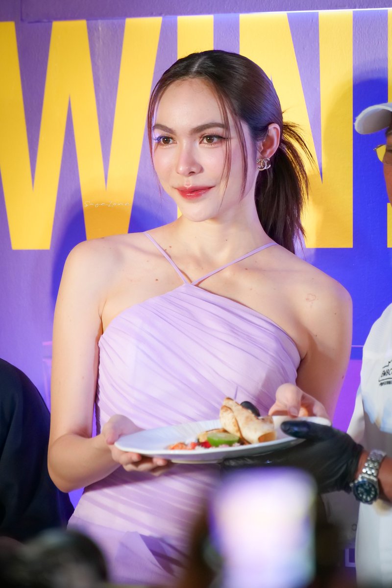SZForme__'s tweet image. TT อยากทานชีสบ้าง
#ชาล็อตออสติน #CharlotteAustin
@itscharlotty