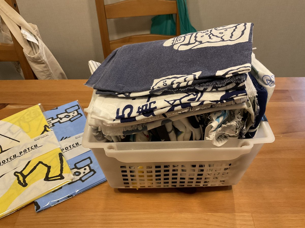 koimo77's tweet image. ハッチポッチ手拭いの新規加入により、これより手拭いの選別作業を行う！！脱落するのは誰だ！？