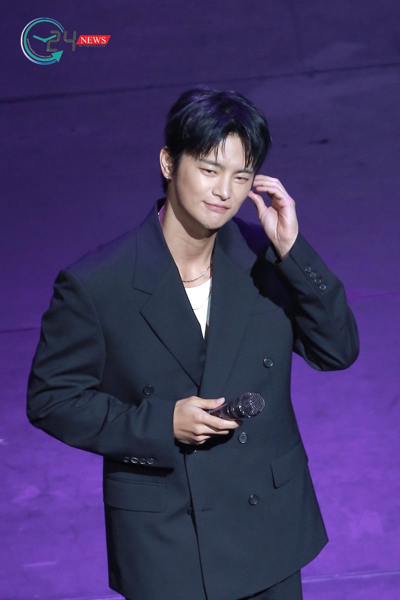 Twentyfournew's tweet image. อบอุ่นละลายใจ ซออินกุก ในงาน2025 SEO IN GUK ASIA FANMEETING TOUR IN BANGKOK 'Heart Cookie'
#SeoInGukXFanmeetinginBKK
#서인국 #SEOINGUK #ซออินกุก
#하트쿠키 #HeartCookie
