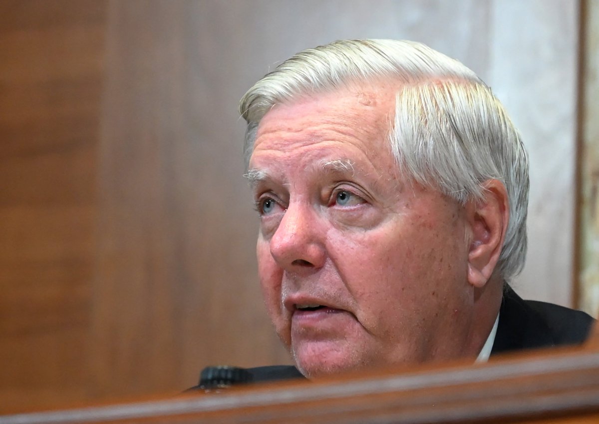 TrumpVVon's tweet image. Describe Senator Lindsey Graham in one word!