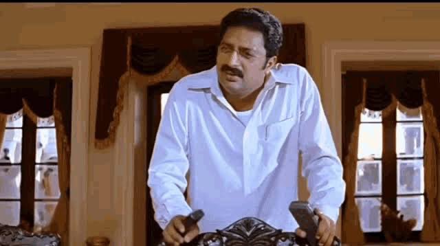 miryalasrikanth's tweet image. నువ్వొక నటుడ్ని అభిమానిస్తే అతను నటించిన పాత్రల్ని ఇష్టపడాలి, నచ్చకపోతే చెప్పాలి. అంతేగానీ నీకు నచ్చిన పాత్రలే చెయ్యాలని డిమాండు చెయ్యకూడదు.