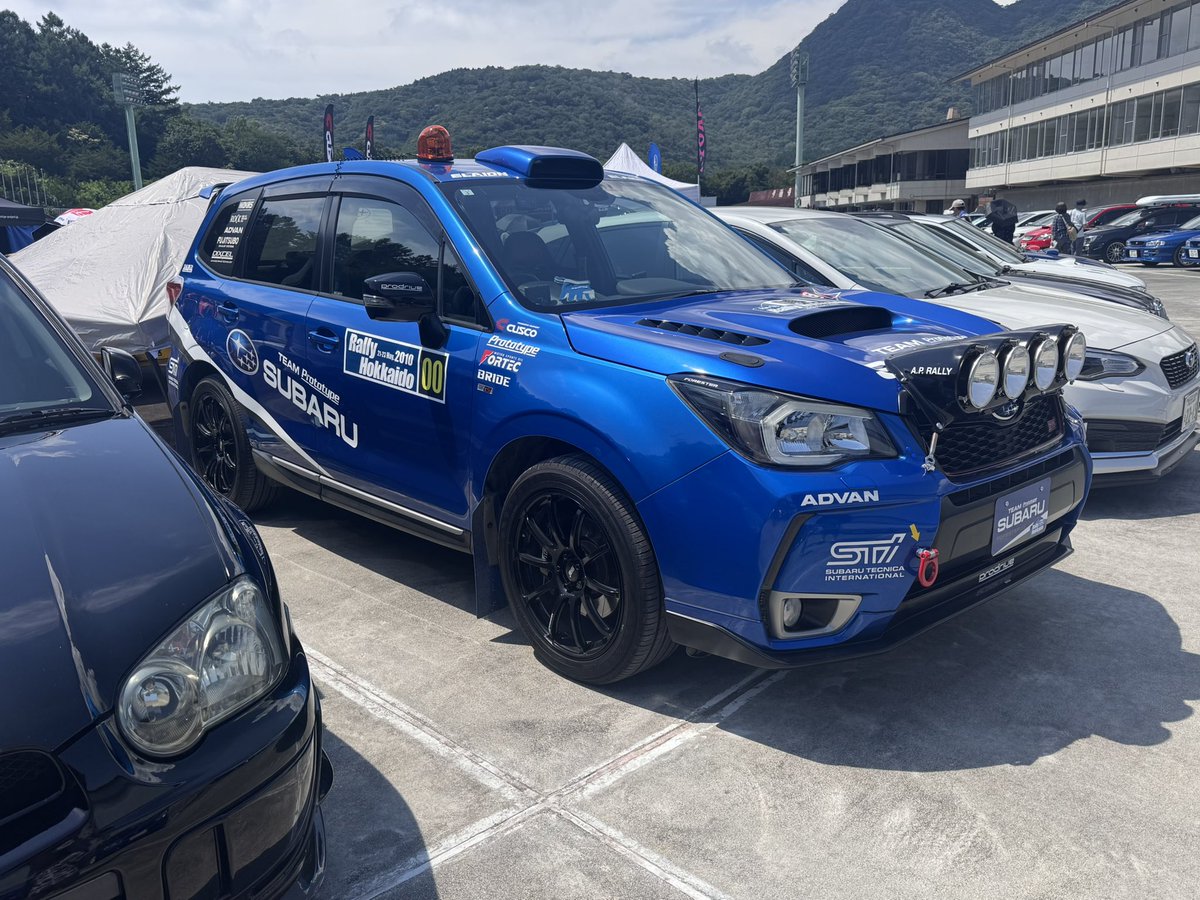 Negathibu9's tweet image. 今日1番惹かれた車さんたち
かっこよかった