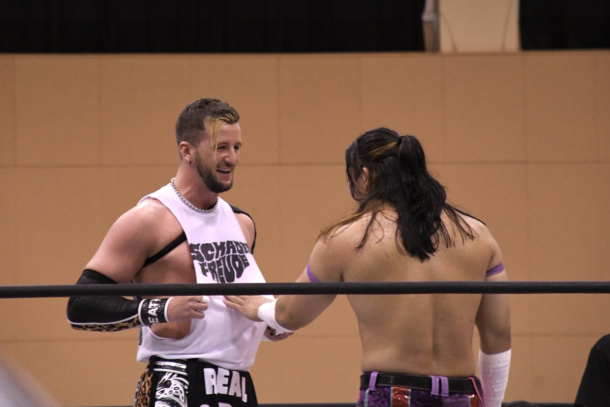 mm_a_mmm's tweet image. 2025.7.27
住友金属鉱山アリーナ青梅
#クリス・ブルックス 選手
#chrisbrookes
#正田壮史 選手
#ddtpro
ブルーベリーの汁を白いTシャツに飛ばしたらしい人🫐◝✩