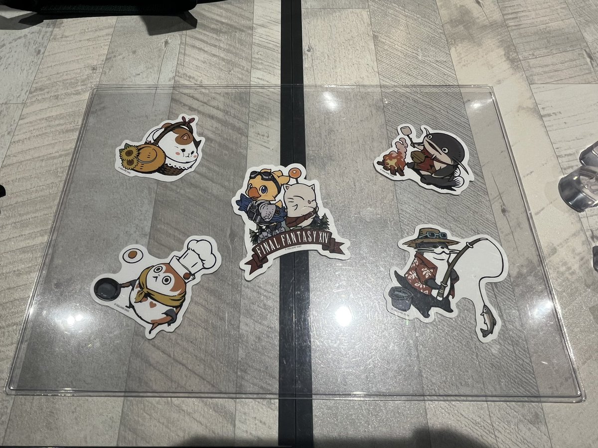tayula75's tweet image. 前から欲しかったメテオマークの20面ダイスをお土産に貰えた嬉しさと、体験会の楽しさでテンションが上がって、帰りに色々買っちゃった!
でもひとめぼれしたステッカーを買い忘れたから、またスクエニショップに行かなきゃ…!