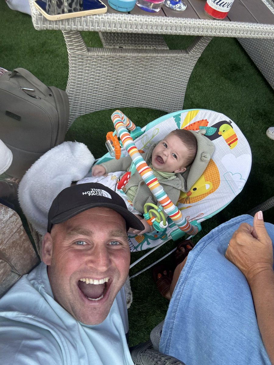 fplStoopTiger's tweet image. Great day yesterday 🎉🥳🍺