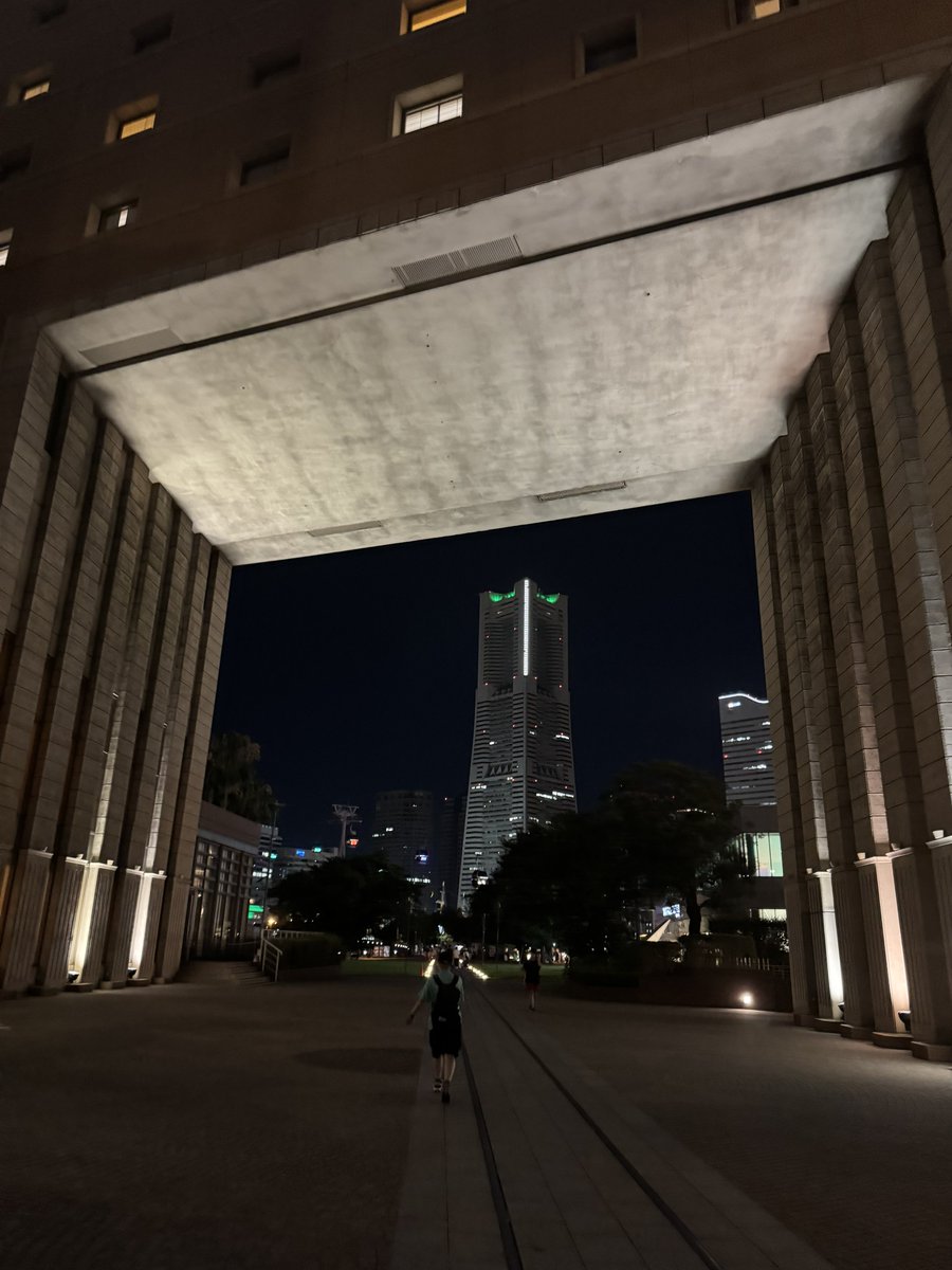 ho_ri_yu's tweet image. ギリギリに行くことを決めたムロフェス。
本当に行って良かった。
純粋な観客として、アーティスト達との感情の相互作用を目の当たりにしていました。
様々な立場からムロフェスのステージに立つ人を観て、エネルギー貰いました。
今後のライブでちゃんと活かしたいな。
#murofes