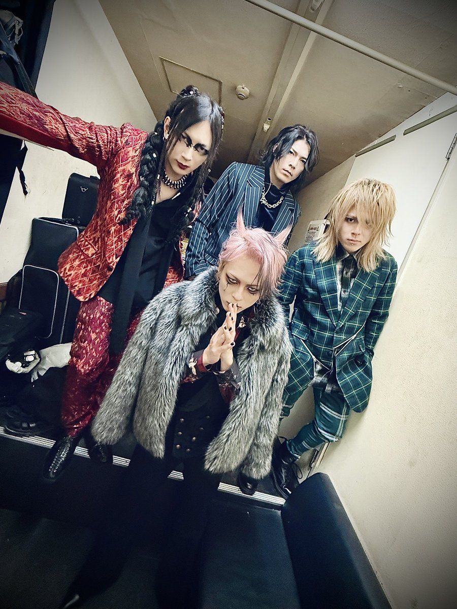 ΛrlequiΩ Tシャツ バンド LIVE イベント アルルカン ΛrlequiΩ Tシャツ バンド LIVE イベント アルルカン - メルカリ