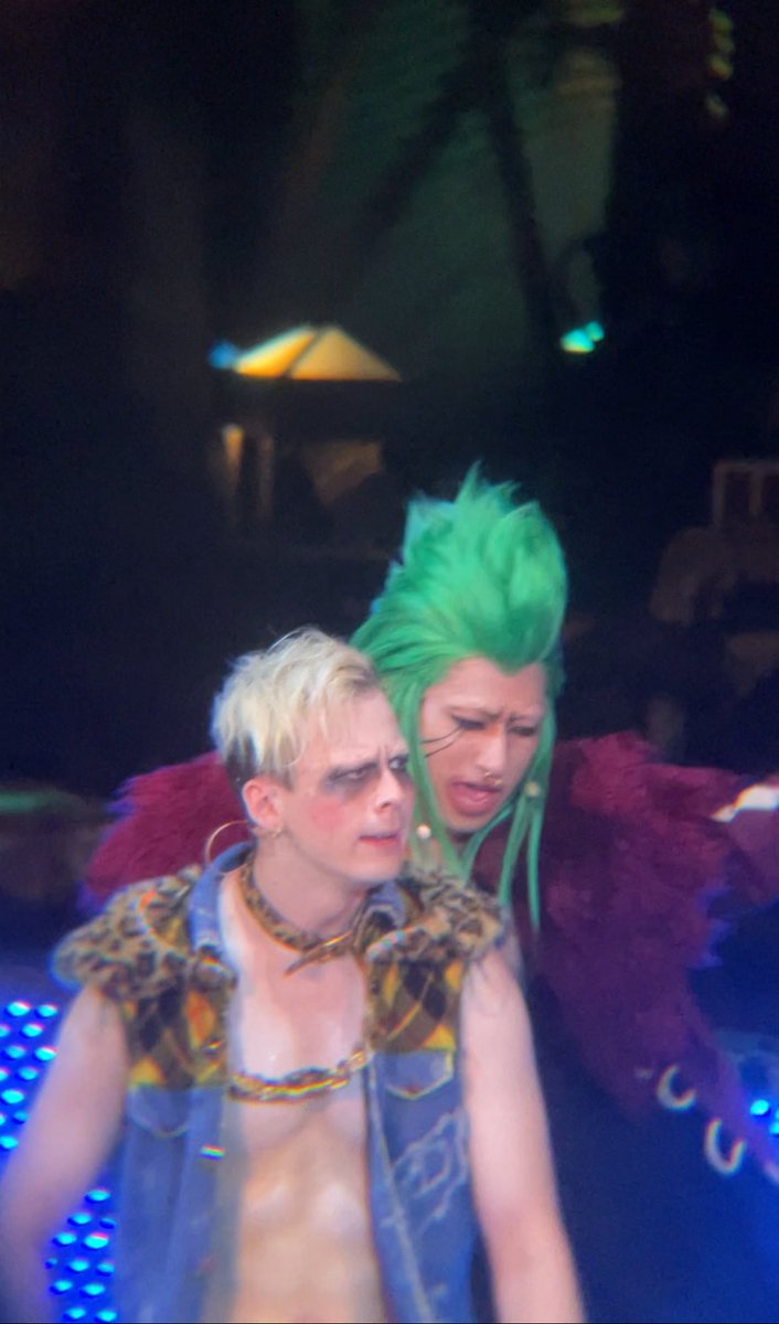 jaime_monsoleil's tweet image. 7/27 プレショ
クーパーくん アルヴェロ
ロメオに『1番かっこいいポーズ頼むべ』って言われて棒立ちだったりw
女ヶ島の問題の時、冗談は顔だけにしてほしいべとか言われてたりw
今日もso funnyでした🤣
#USJファン
#USJワンピース
#プレショ