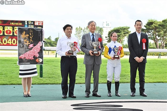 競馬ラボ tweet media